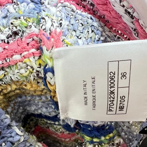 CHANEL Pink and Blue Textured Knit - Picture 7 of 9